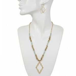 Viola Beaded Necklace/Earring Set (NWOT)